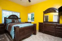2 Villas in Jamaica-22 guests-Fully staffed Hotels in 