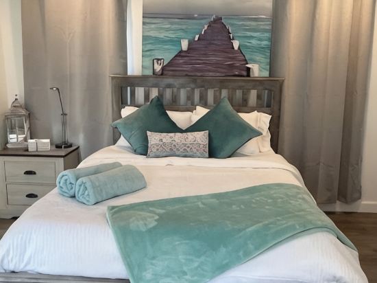 Gorgeous 2 bedroom 2 bath Near SoFI
