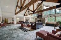 Freshly Remodeled Keystone Studio, Heated Pool, Hot tub, Walk to Gondola! - Swimmingpools
