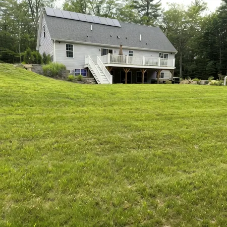 Comfortable and Spacious Home: Entertainment Room, Gym + Large Deck and Patio