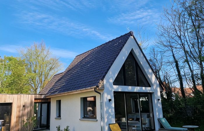 Quiet lodge in Wissant, in the forest and 500m from the beach.  Ideal for a couple