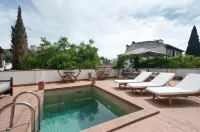 Casa Bombo - مسبح