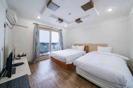 Navis Hotel