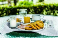 Riande Aeropuerto Hotel Casino - breakfast