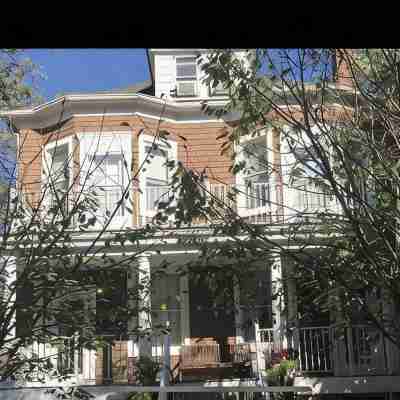 Attic Apartment in Leafy Roland Park Hotel Exterior