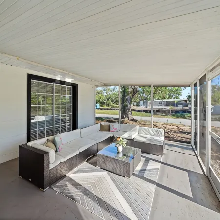 Renovated Modern Spacious Ranch with Pool near Siesta Key Beach and Downtown SRQ