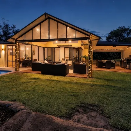 Zig ZAG Retreat - Perth Hills Home with Stunning Views and Infinity Pool