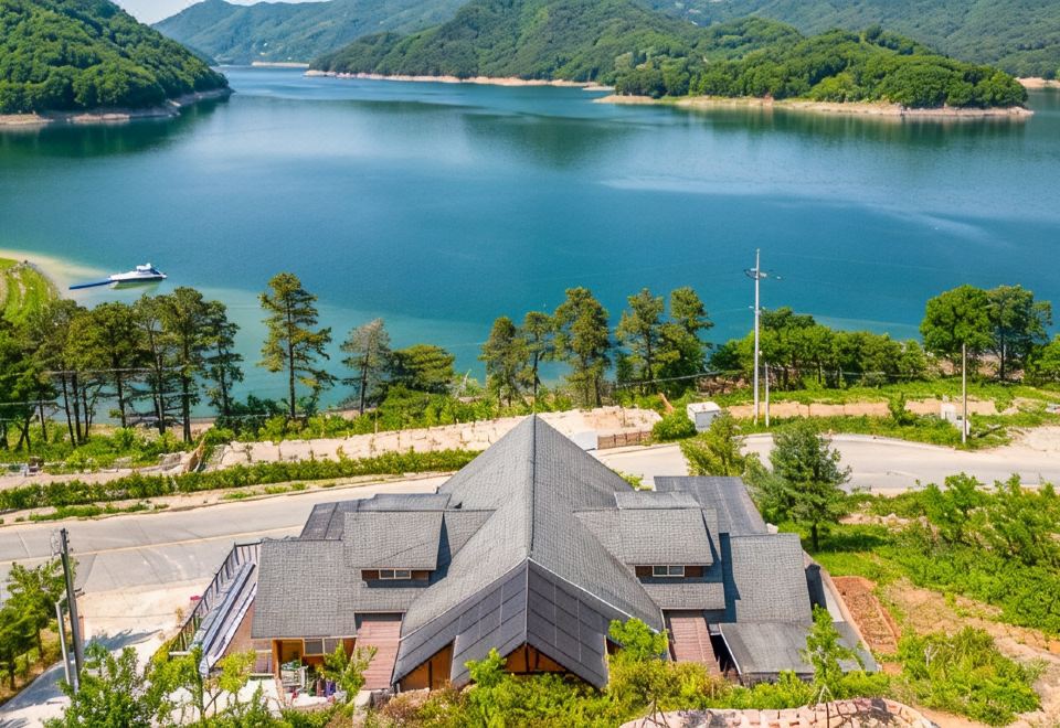 충주 충주호반펜션 호텔 구성 및 특징 이미지