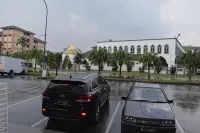 S Rose Hotel - parking