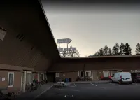 Bigfoot Motel - Parkplatz