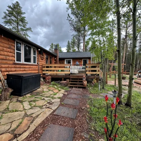 Beautiful Year Round - Creekside Cabin - Near RMNP - Dog Friendly