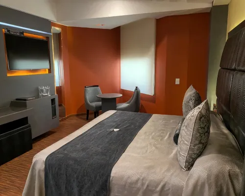 Hotel Lua Hotels near Blue Stadium