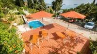 Guest House Villa Nina - Pools