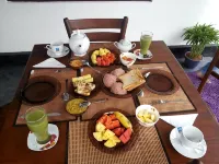 Sooriya Sewana Guest House - 3-Star