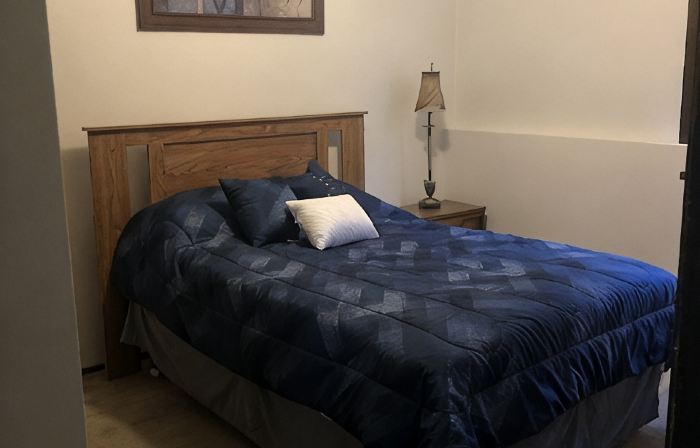 Cozy, Clean!  Pets Welcome..Close to Walking/Bike Trail