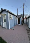 Welcome to the Tiny House. - Bungalows