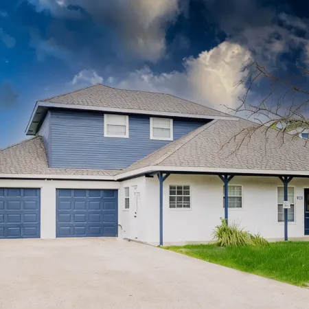 Lakefront House w/ Pool & Private Beach