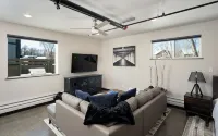 Industrial Retreat Where Recreation Abounds! Dogs OK, Pool Table, BBQ & More! - Wifi