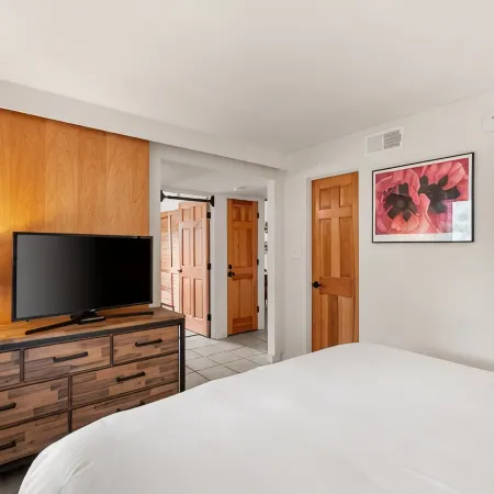 Vista Serenity: Cozy Kiva, mountain views, 3 minutes from downtown