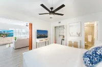Boca Waterfront Oasis: Bright Corner Unit – Walk to Beach - 4-نجوم