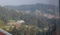Bon Sejour Ooty Hill View Resort & Hotel - Mountain view