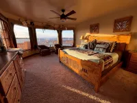 KOKOPELLI HOUSE-Enchanting/Luxurious Desert Southwestern Home w/Panoramic views!