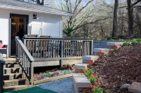 LoveJones Bungalow-Luxury decor, Large deck & backyard, Office, 2 fireplaces - Bungalow