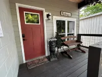 Private Meramec River Frontage!! Cozy Cabin with River Views and Access!! - Hytter