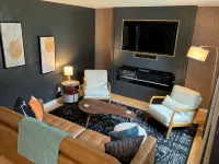Stunning 2-bedroom Home w/ WiFi, AC in Brookline Pittsburgh,PA - 2-Star