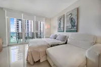 Luxe Hollywood Beachfront Condo - 4 stjerner