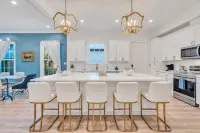 Luxury 4Br Creole Cottage, Walk to French Quarter! - 5-Star