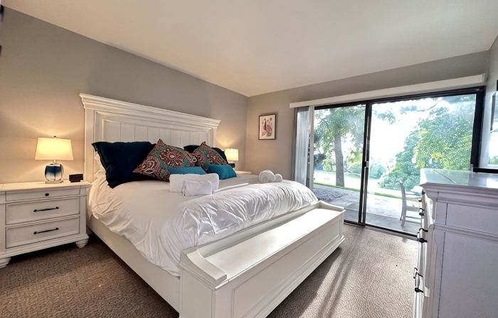 Relaxing Getaway/StepsToLake/Pool/Tennis near DT Lake Geneva