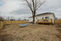 New build modern home 3BR with Hot Tub & ping pong - Wifi