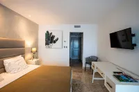 Luxury Condo on the Beach - The CLIFF - Beachfront Resort with Spa & Restaurant - Beach