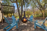 Charming Home in West Asheville - Hot tub/Deck/Firepit/Fenced Yard - 4-Star