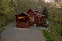 Long Mtn. Views - Covered Porch - Rockers - Fire Pit - Gated - Clean - 5 Stars! - シャレー