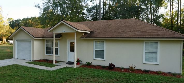 Cozy Charming Country  Farm Home Hotels in Clay County
