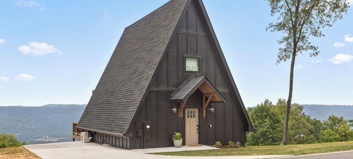 Mountain’s Edge by Appalachian A-Frames, Mountain View, Hot Tub, WiFi Hotels in Dade County