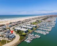 Luxury waterfront! The Pagoda Beach House - Gym