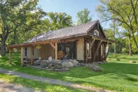 Cabin In the Finger Lakes near the Seneca Lake Wine Trail and Watkins Glen - 4-Star