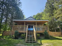 All Decked Out-NEW Lakefront!-Sleeps 6-Close to Colgate! - 4-Star