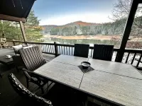 Lake Front Cabin for the PERFECT Holiday Getaway ! Pet Friendly! - Wi-Fi