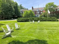 The Simsbury Inn - parking