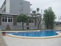 Hotel Roca - Pools