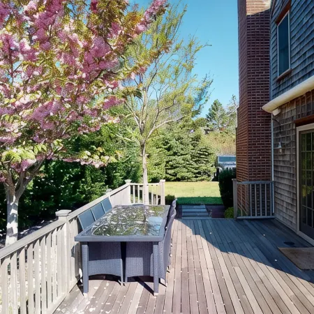 4BR, updated home in Surfside. Sleeps 8 adults, big yard/porch/deck, central air