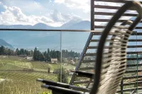 Schenna Resort - Mountain view