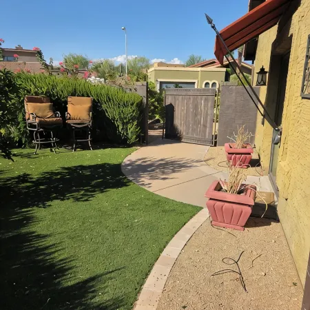 Cozy Guest Suite with Private Backyard