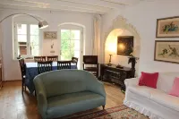Lake Garda: Idyllic villa in quiet village center with olive and palm trees garden - 3 ดาว