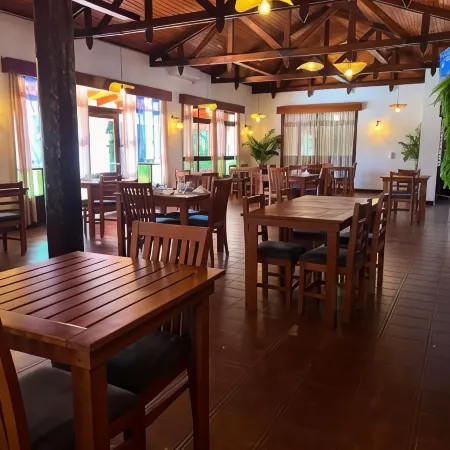 Hotel & Restaurant Las Brisas