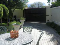 Navona Constantia Guest Cottage - Boutique